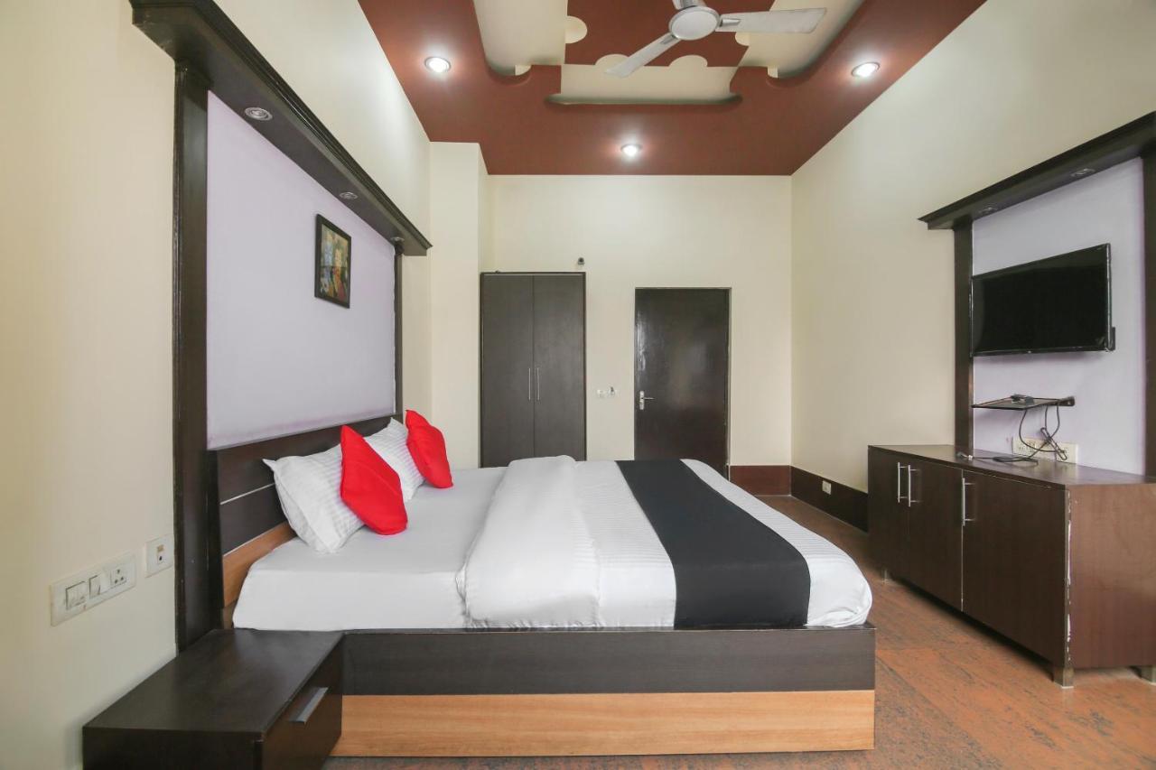 Capital O 68148 Hotel Shree Jee Palace Ghaziabad Exterior foto