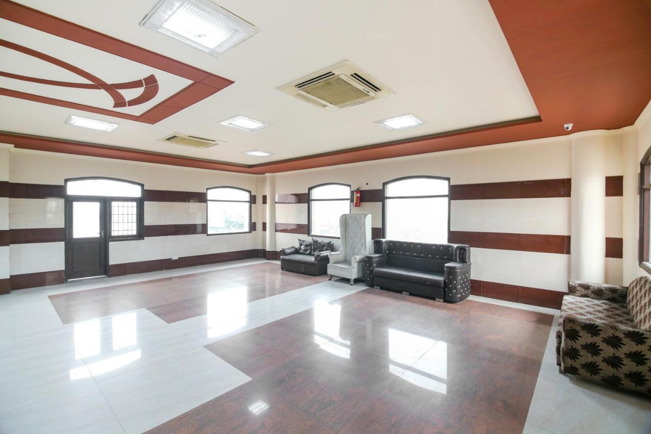 Capital O 68148 Hotel Shree Jee Palace Ghaziabad Exterior foto